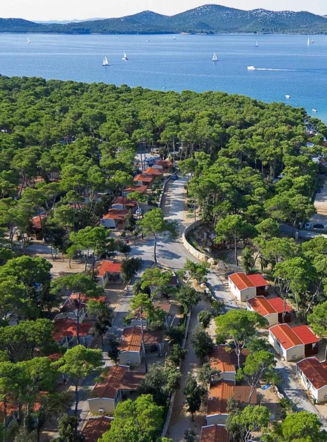 Mobile Home Ami & Alen Biograd Na Moru Exterior foto